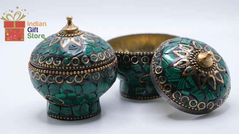 Sindoor Circular Box Duo (Black & Gold)